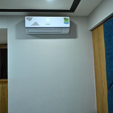 Hotel Sury Villa Ahmadabad Zewnętrze zdjęcie