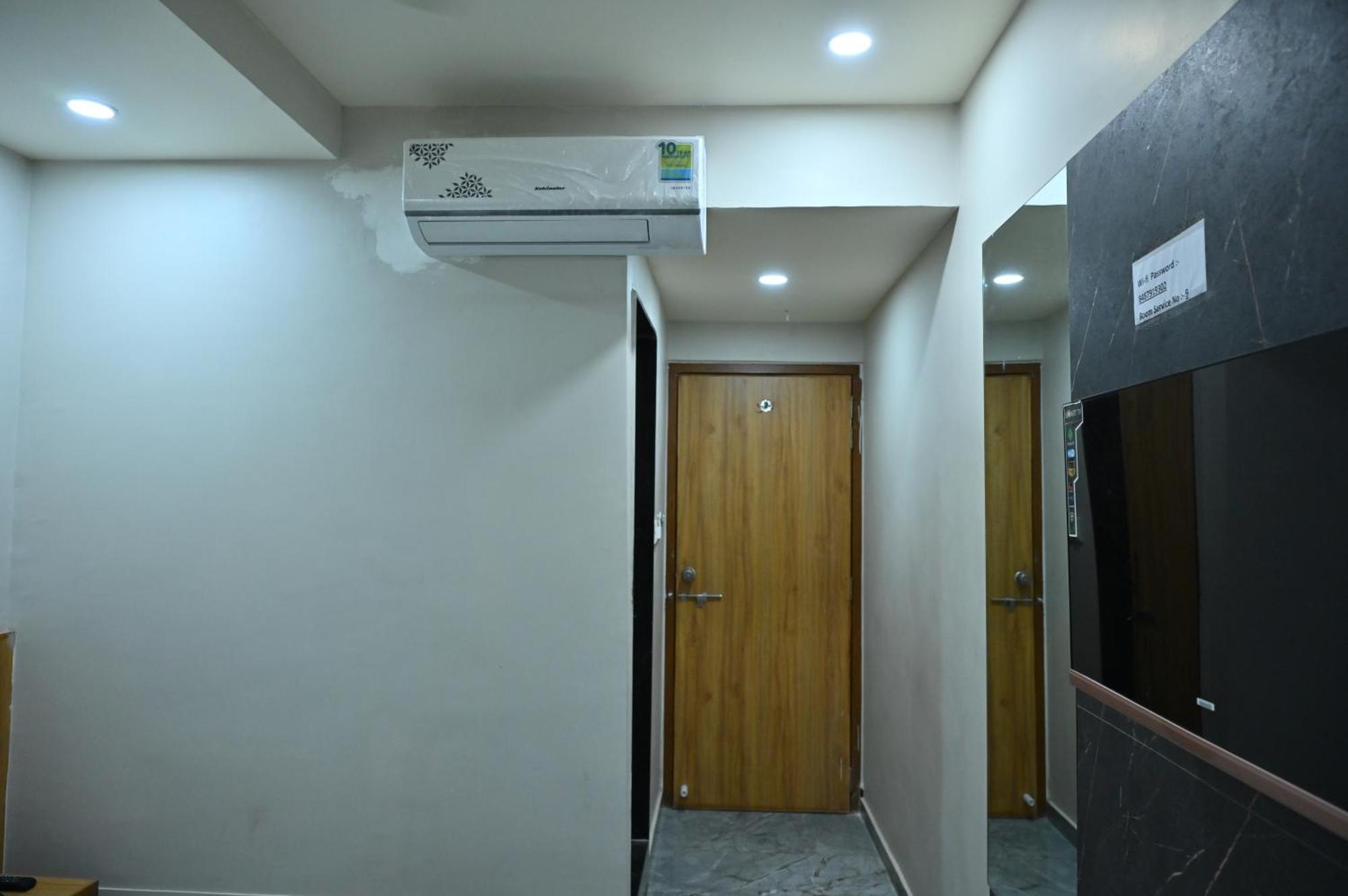 Hotel Sury Villa Ahmadabad Zewnętrze zdjęcie