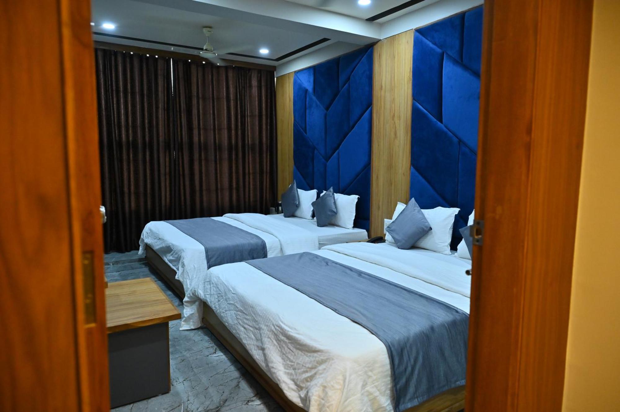 Hotel Sury Villa Ahmadabad Zewnętrze zdjęcie