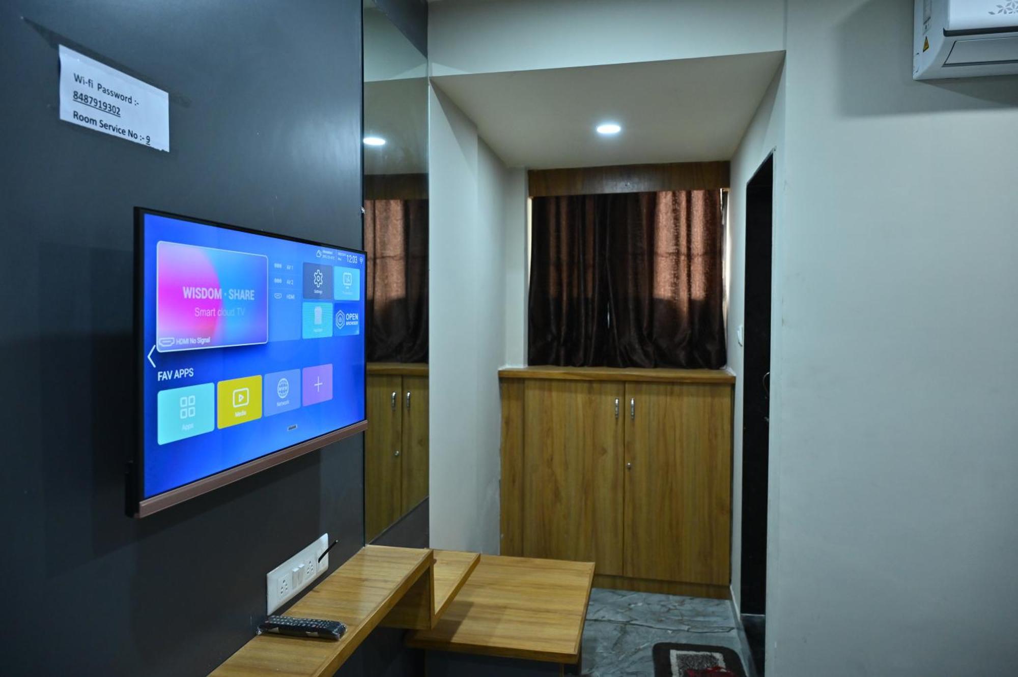 Hotel Sury Villa Ahmadabad Zewnętrze zdjęcie