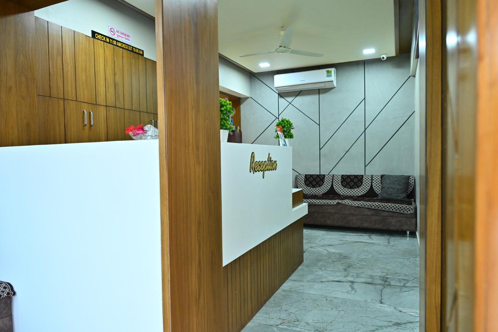 Hotel Sury Villa Ahmadabad Zewnętrze zdjęcie